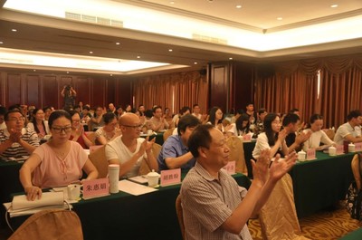 溫州文藝評(píng)論家協(xié)會(huì)會(huì)員參加第五屆浙江省文藝評(píng)論骨干“評(píng)論新視野”高級(jí)研修班